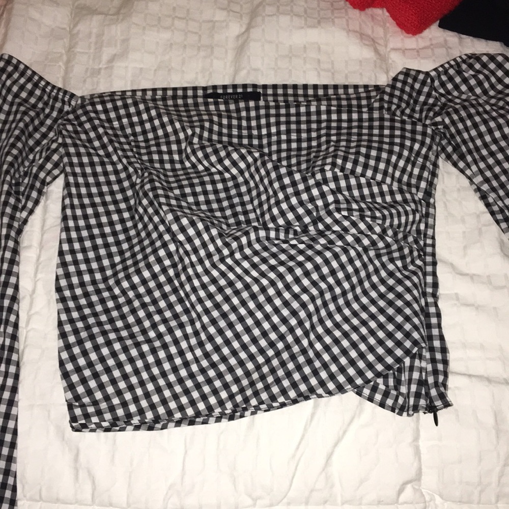 Forever 21 blue gingham crop top with flow sleeves